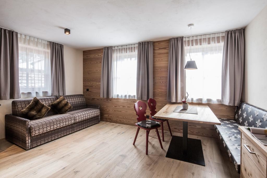 Osti Nicl Daire San Martino in Badia Dış mekan fotoğraf